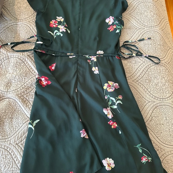 Ann Taylor Green Floral Dress - Picture 2 of 4